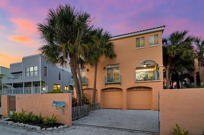 Image No.60-3 Bed Property for sale