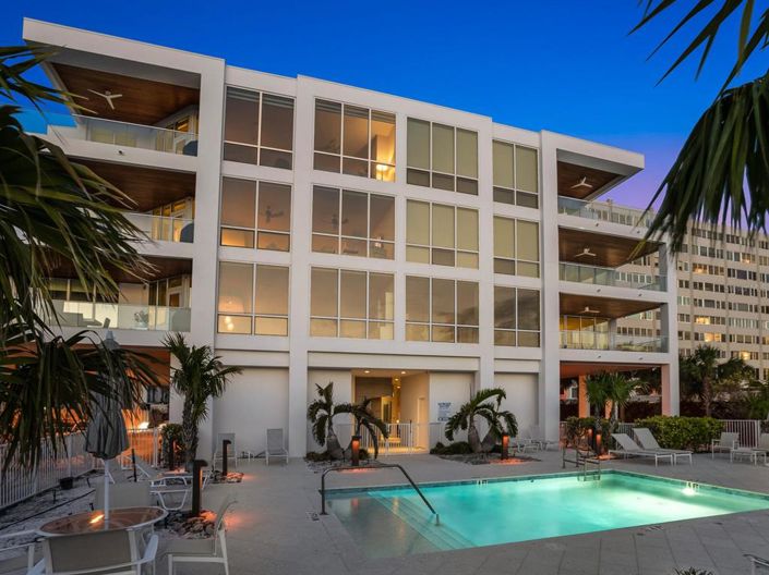 Image No.45-4 Bed Property for sale