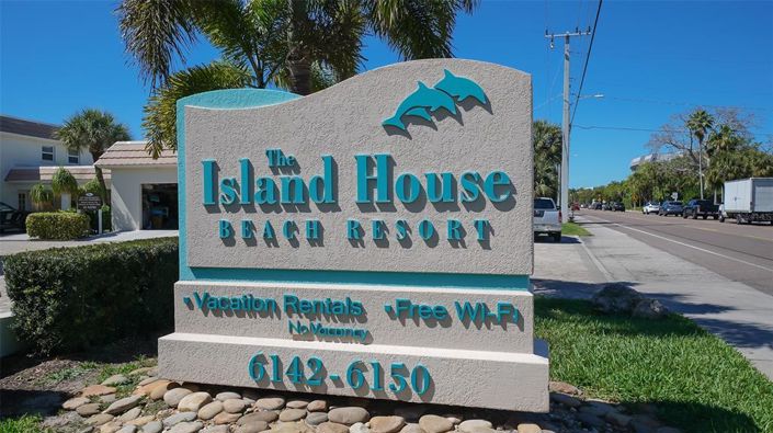 Image No.32-2 Bed Property for sale