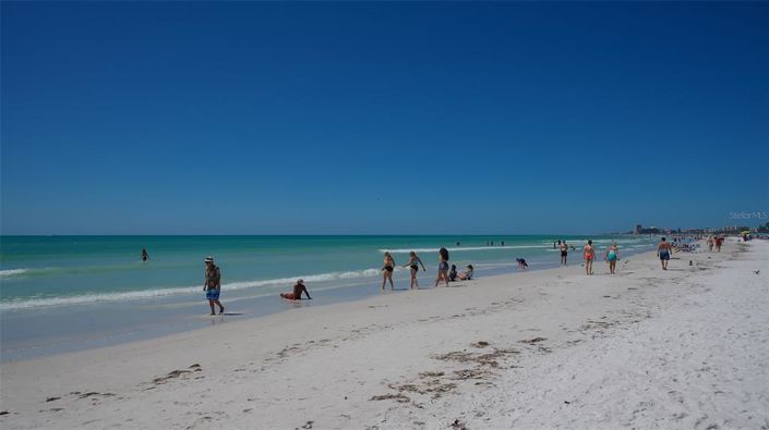 Image No.51-2 Bed Property for sale