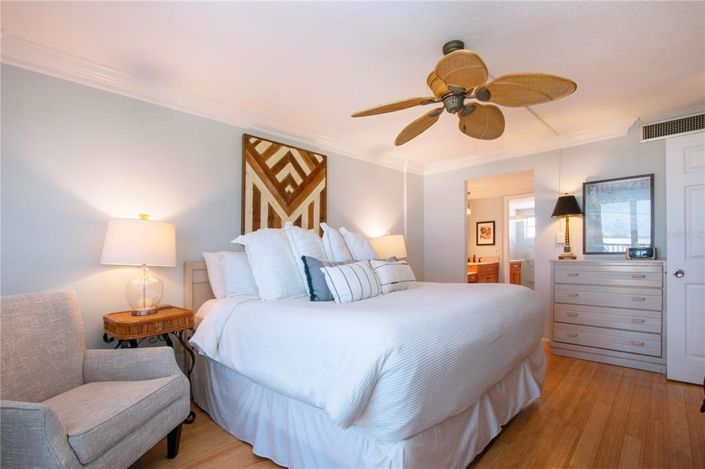 Image No.26-2 Bed Property for sale