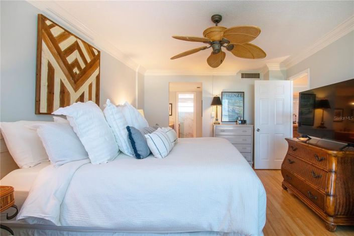 Image No.27-2 Bed Property for sale