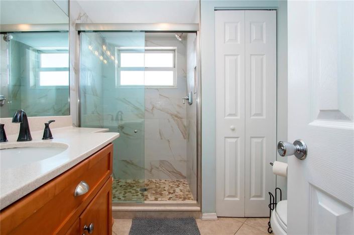 Image No.35-2 Bed Property for sale