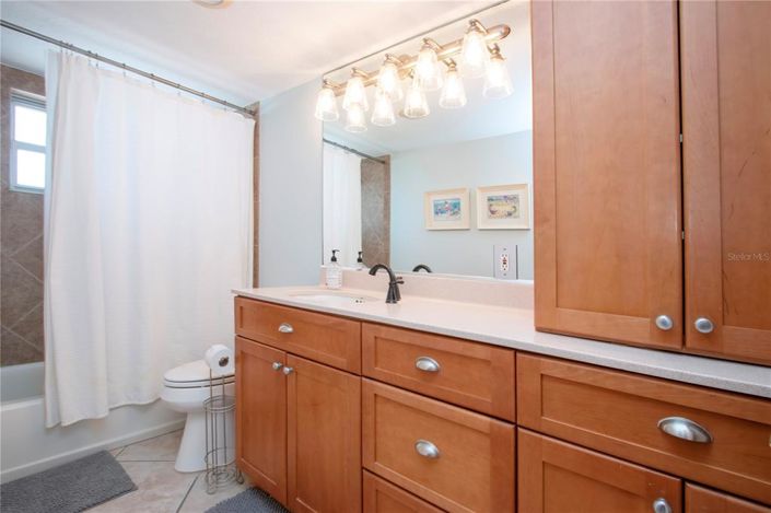 Image No.45-2 Bed Property for sale