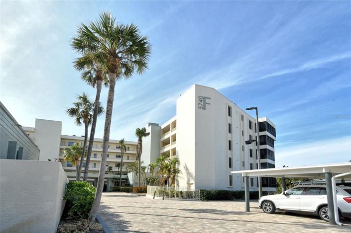 Image No.1-2 Bed Property for sale