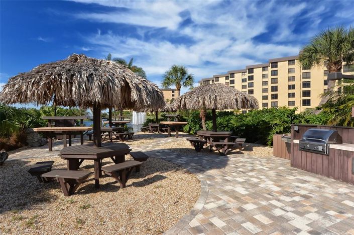 Image No.43-2 Bed Property for sale