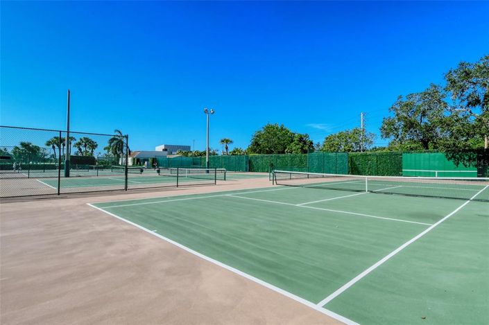 Image No.70-2 Bed Property for sale