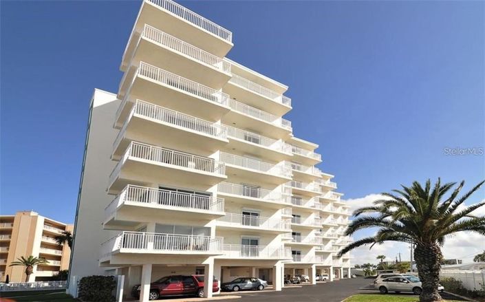 Image No.3-Propriété de 2 chambres à vendre à Sarasota