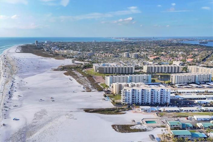 Image No.33-Propriété de 2 chambres à vendre à Sarasota