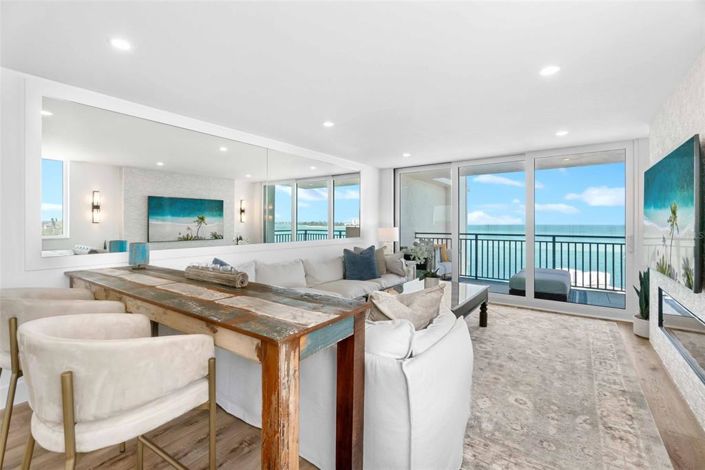 Image No.13-3 Bed Property for sale