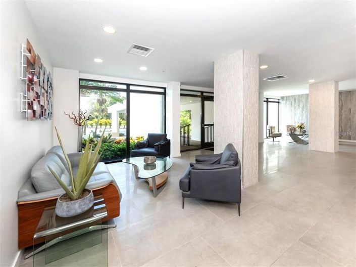 Image No.37-3 Bed Property for sale