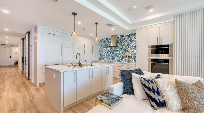 Image No.23-4 Bed Property for sale