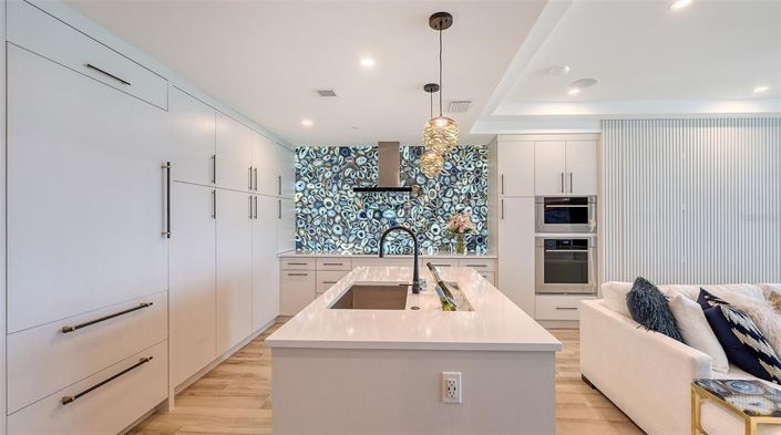 Image No.25-4 Bed Property for sale