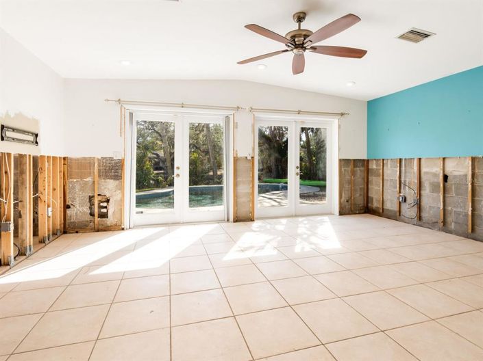 Image No.12-3 Bed Property for sale