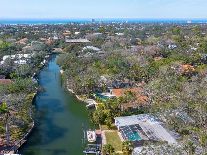 Image No.32-3 Bed Property for sale