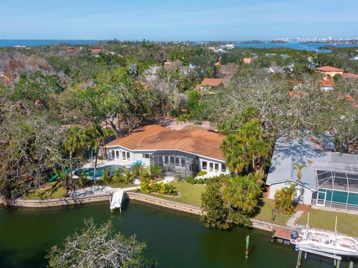 Image No.33-3 Bed Property for sale