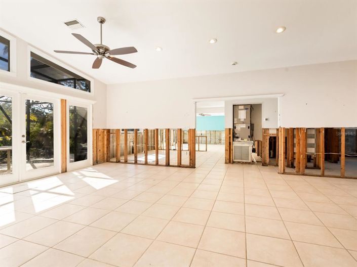 Image No.9-3 Bed Property for sale