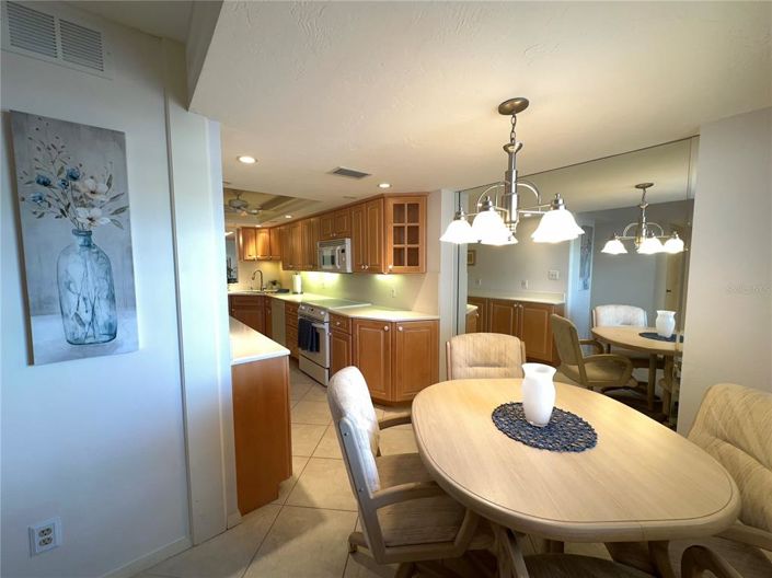 Image No.6-Propriété de 2 chambres à vendre à Sarasota