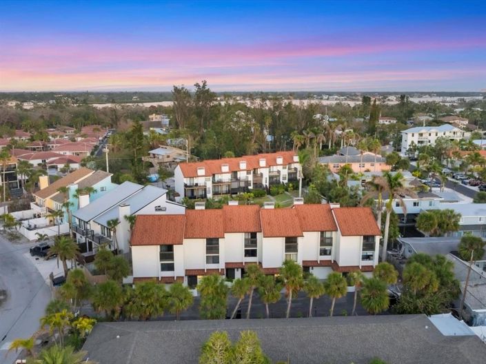 Image No.1-Propriété de 2 chambres à vendre à Sarasota