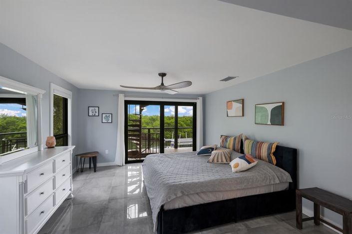 Image No.19-4 Bed Property for sale