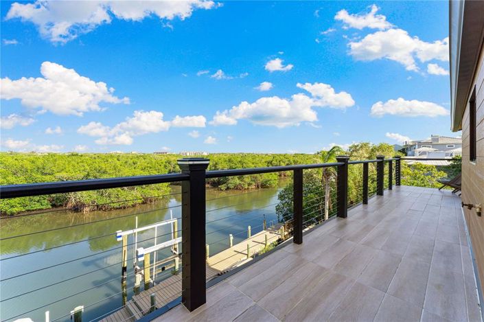 Image No.35-4 Bed Property for sale