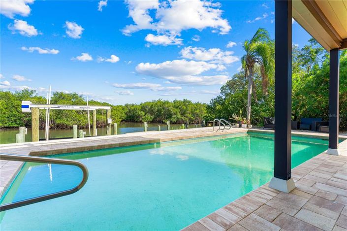 Image No.38-4 Bed Property for sale