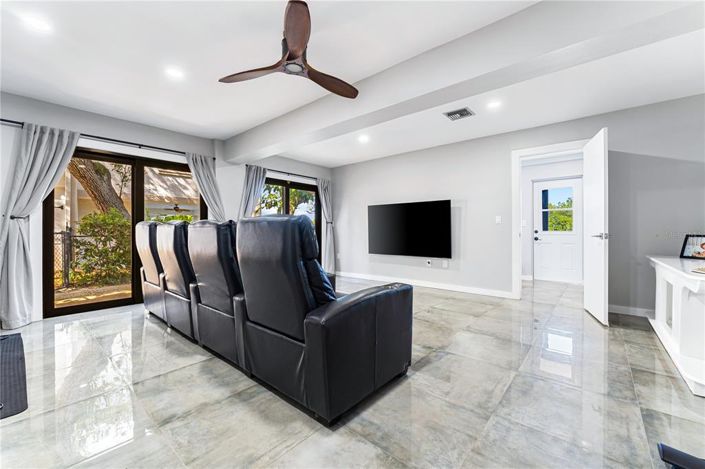 Image No.40-4 Bed Property for sale