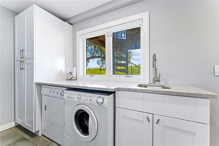 Image No.42-4 Bed Property for sale