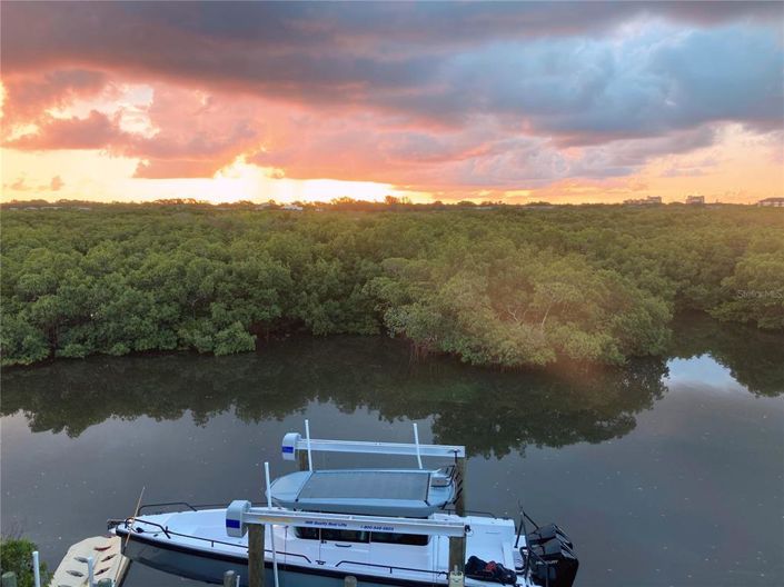 Image No.47-4 Bed Property for sale