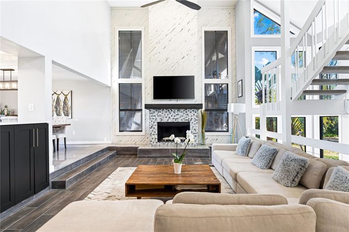 Image No.6-4 Bed Property for sale