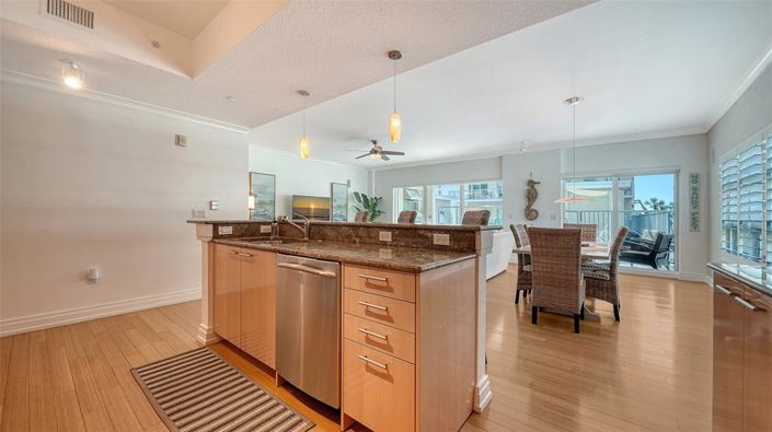 Image No.15-2 Bed Property for sale