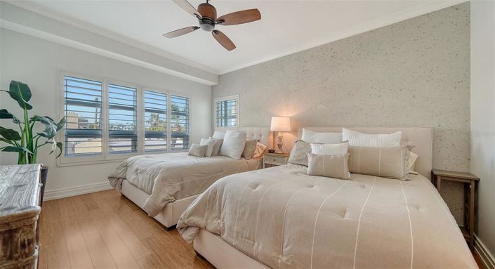 Image No.17-2 Bed Property for sale