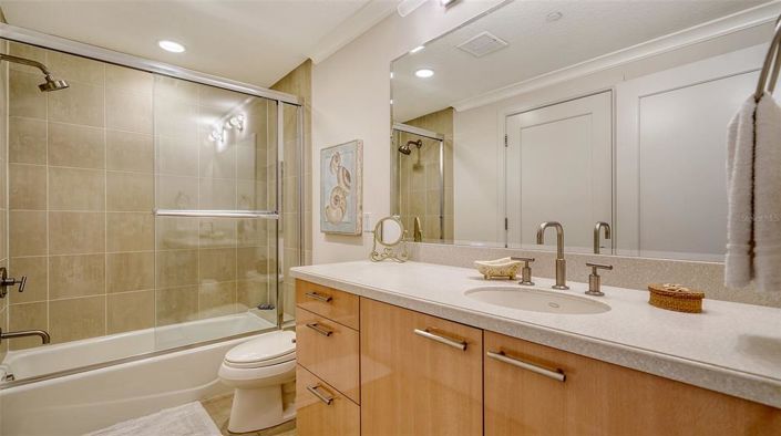 Image No.28-2 Bed Property for sale