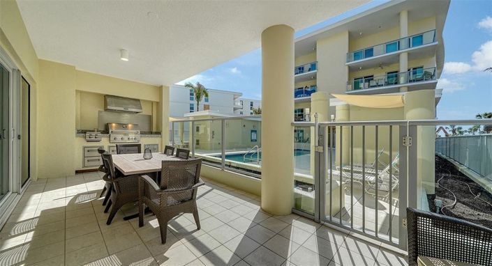 Image No.3-Propriété de 2 chambres à vendre à Sarasota