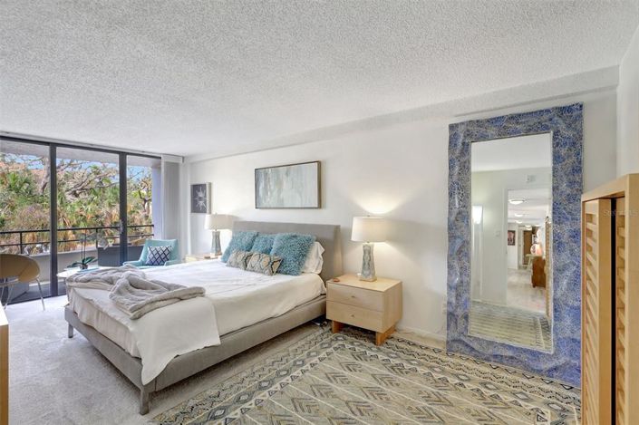 Image No.17-3 Bed Property for sale