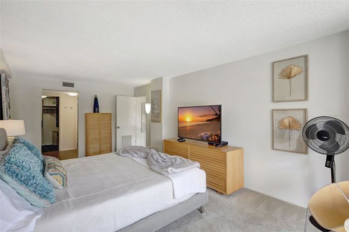 Image No.18-3 Bed Property for sale