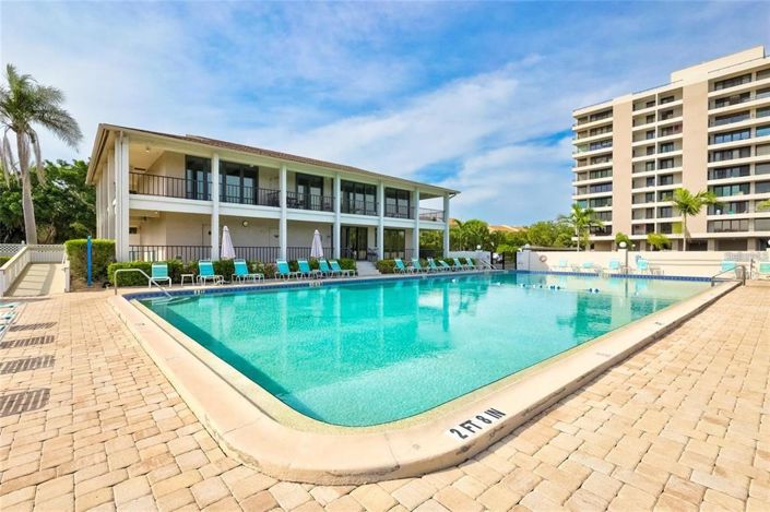 Image No.43-3 Bed Property for sale