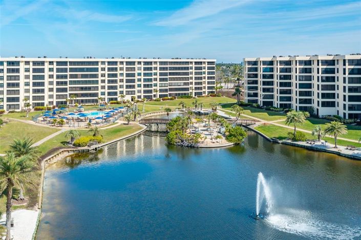 Image No.3-Propriété de 2 chambres à vendre à Sarasota