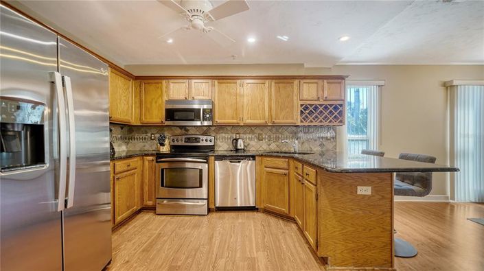 Image No.10-3 Bed Property for sale