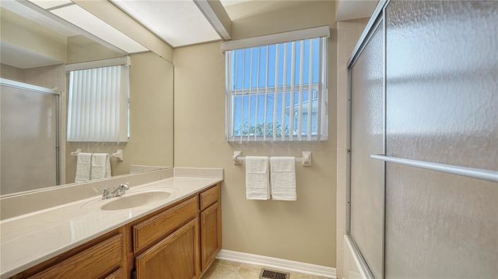 Image No.17-3 Bed Property for sale