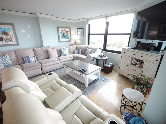 Image No.59-2 Bed Property for sale