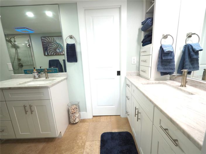 Image No.64-2 Bed Property for sale