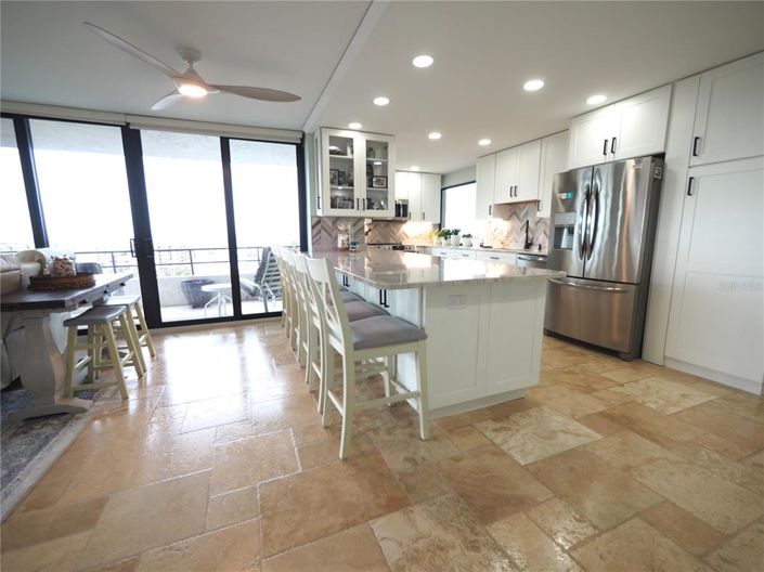 Image No.68-2 Bed Property for sale