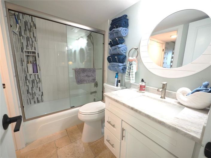 Image No.73-2 Bed Property for sale