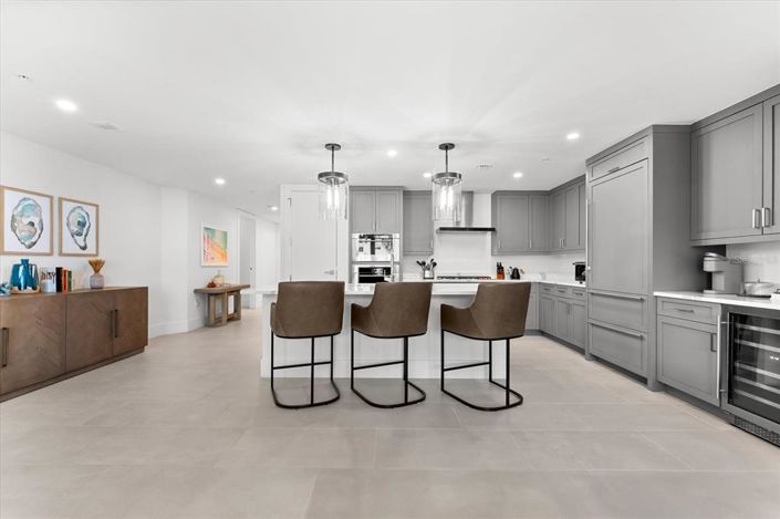 Image No.13-2 Bed Property for sale