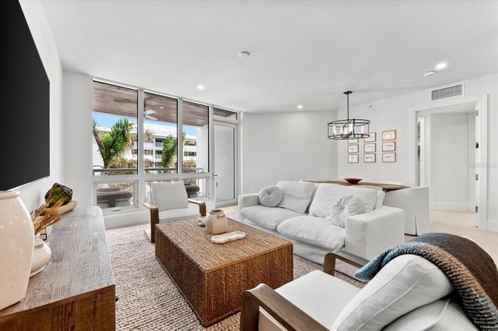 Image No.15-2 Bed Property for sale