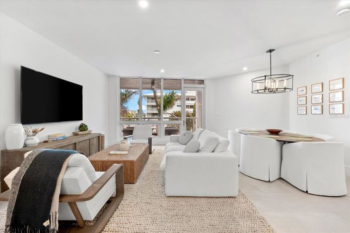 Image No.21-2 Bed Property for sale