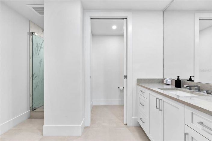 Image No.31-2 Bed Property for sale