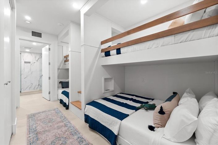 Image No.42-2 Bed Property for sale