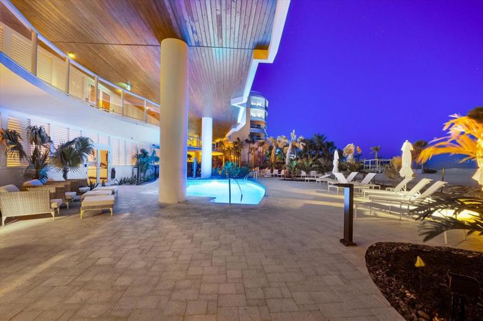 Image No.65-2 Bed Property for sale